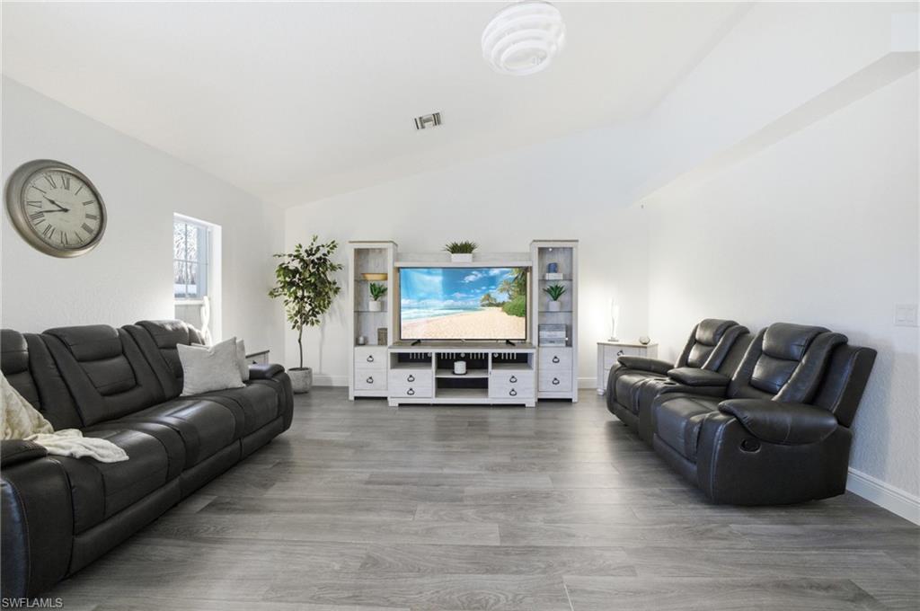 BONITA FARMS - Residential