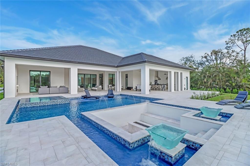 OAKES ESTATES - Residential