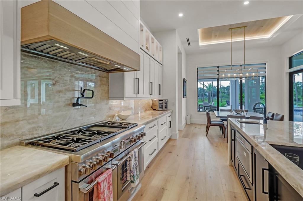 OAKES ESTATES - Residential