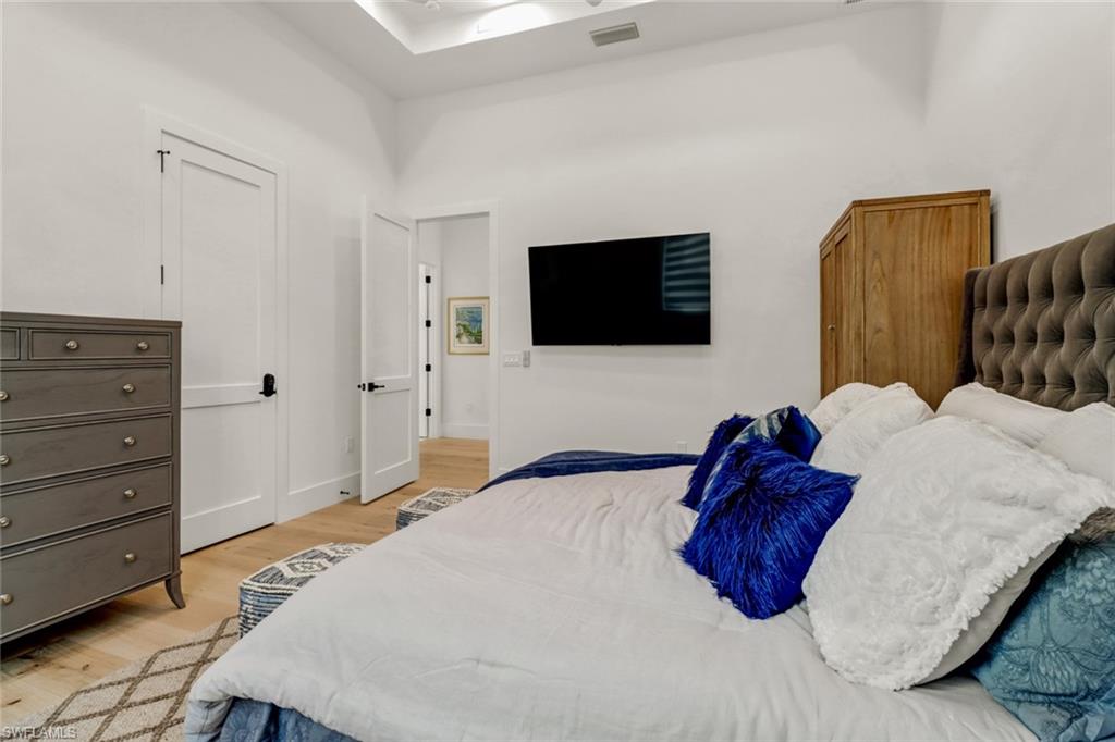 OAKES ESTATES - Residential