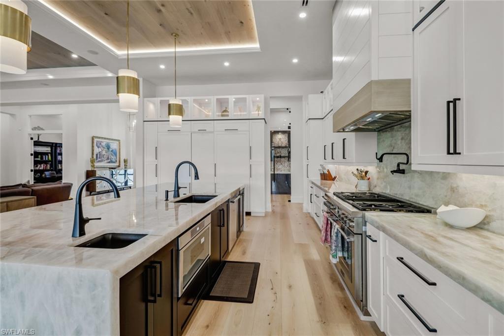 OAKES ESTATES - Residential