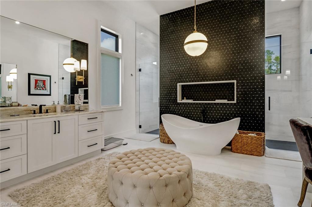 OAKES ESTATES - Residential