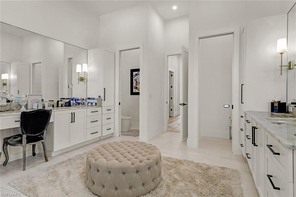 OAKES ESTATES - Residential