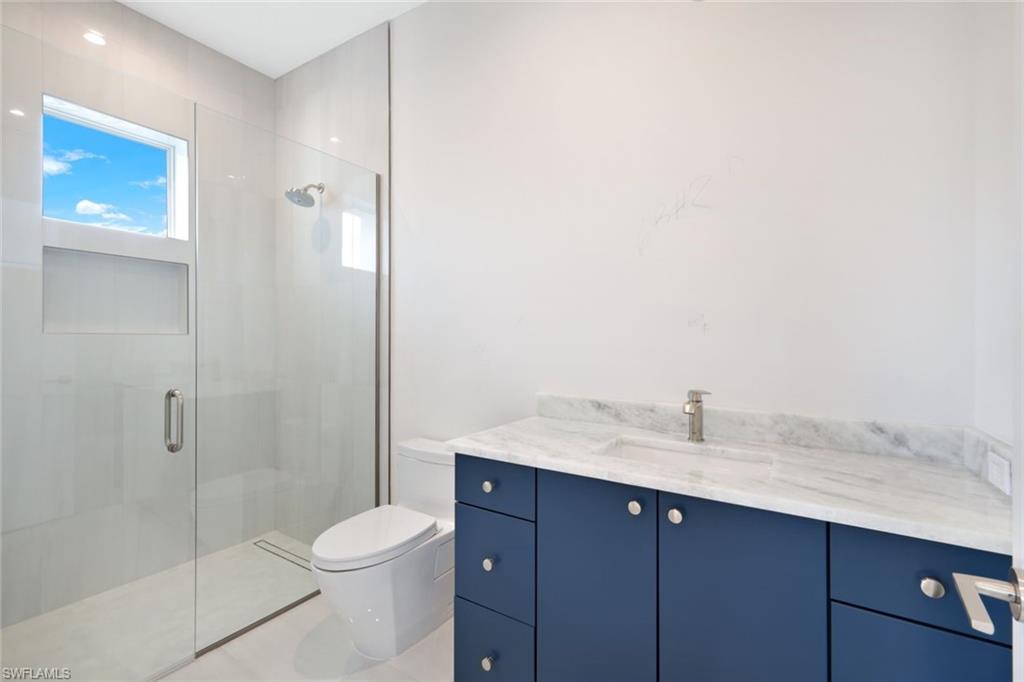 THE ENCLAVE OF DISTINCTION - Residential