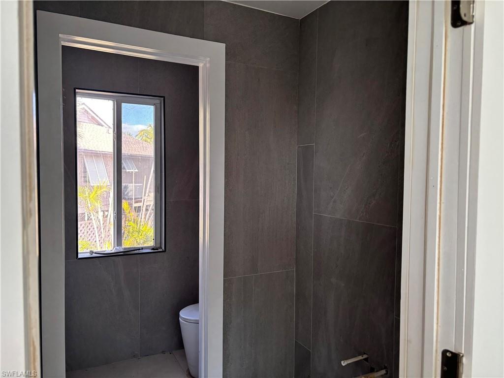 LAKE MUREX - Residential