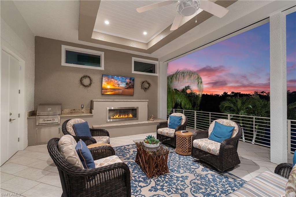 IMPERIAL SHORES - Residential