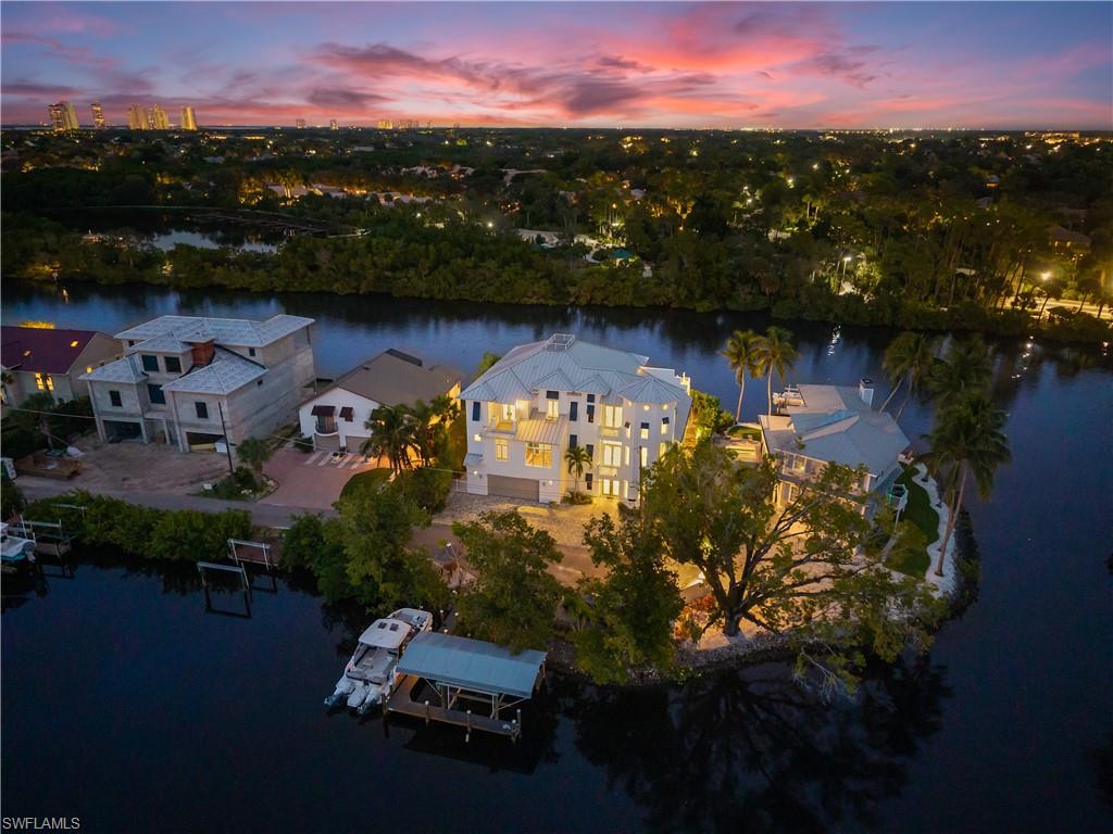 IMPERIAL SHORES - Residential