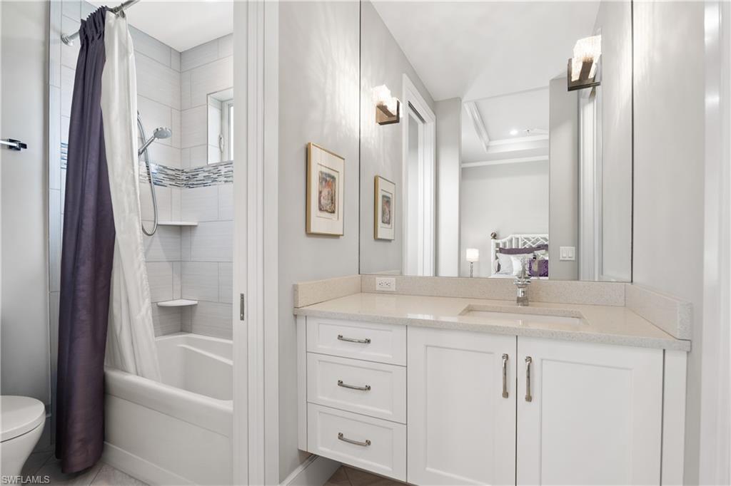 IMPERIAL SHORES - Residential