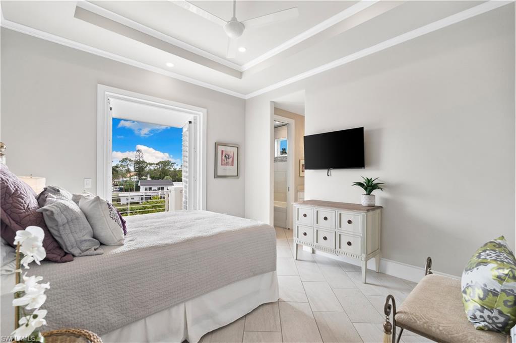 IMPERIAL SHORES - Residential