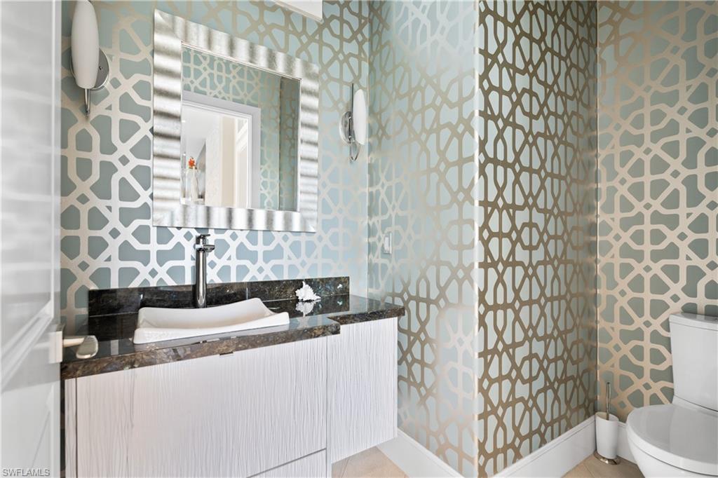 IMPERIAL SHORES - Residential