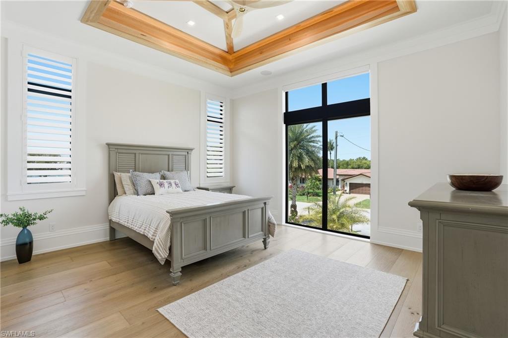 LAGUNA SHORES - Residential