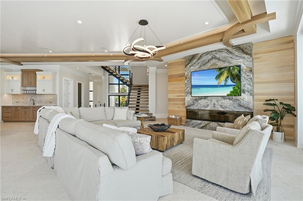 LAGUNA SHORES - Residential