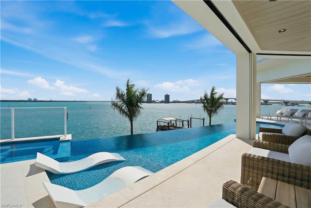 LAGUNA SHORES - Residential