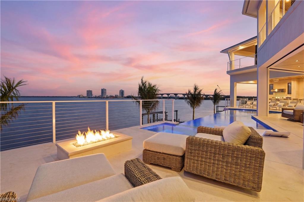 LAGUNA SHORES - Residential