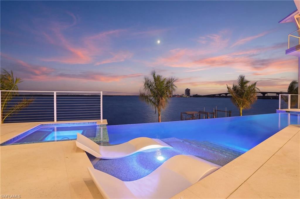 LAGUNA SHORES - Residential