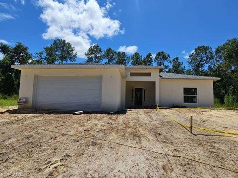 A home in SEBRING