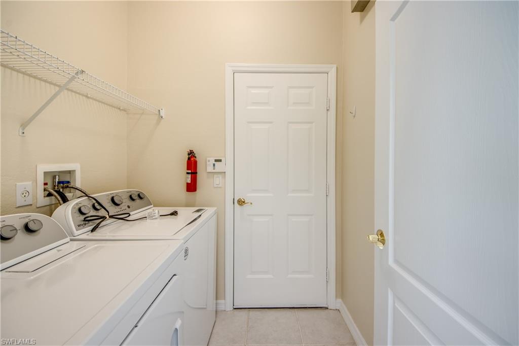 CORAL LAKES - Residential