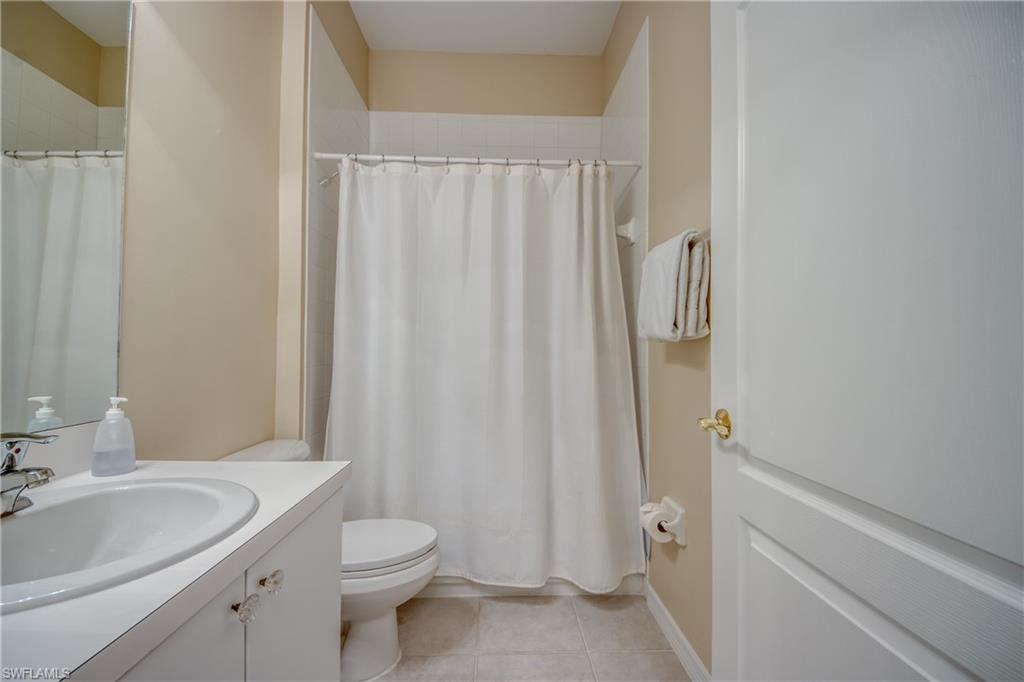 CORAL LAKES - Residential