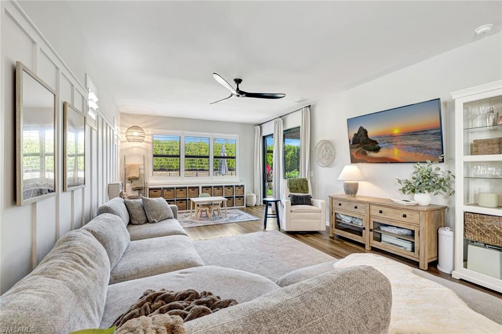 MANATEE COVE - Residential