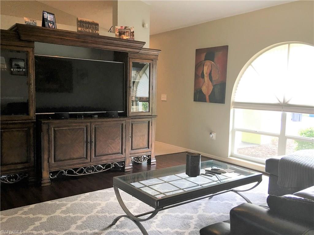 SAN CARLOS PARK - Residential