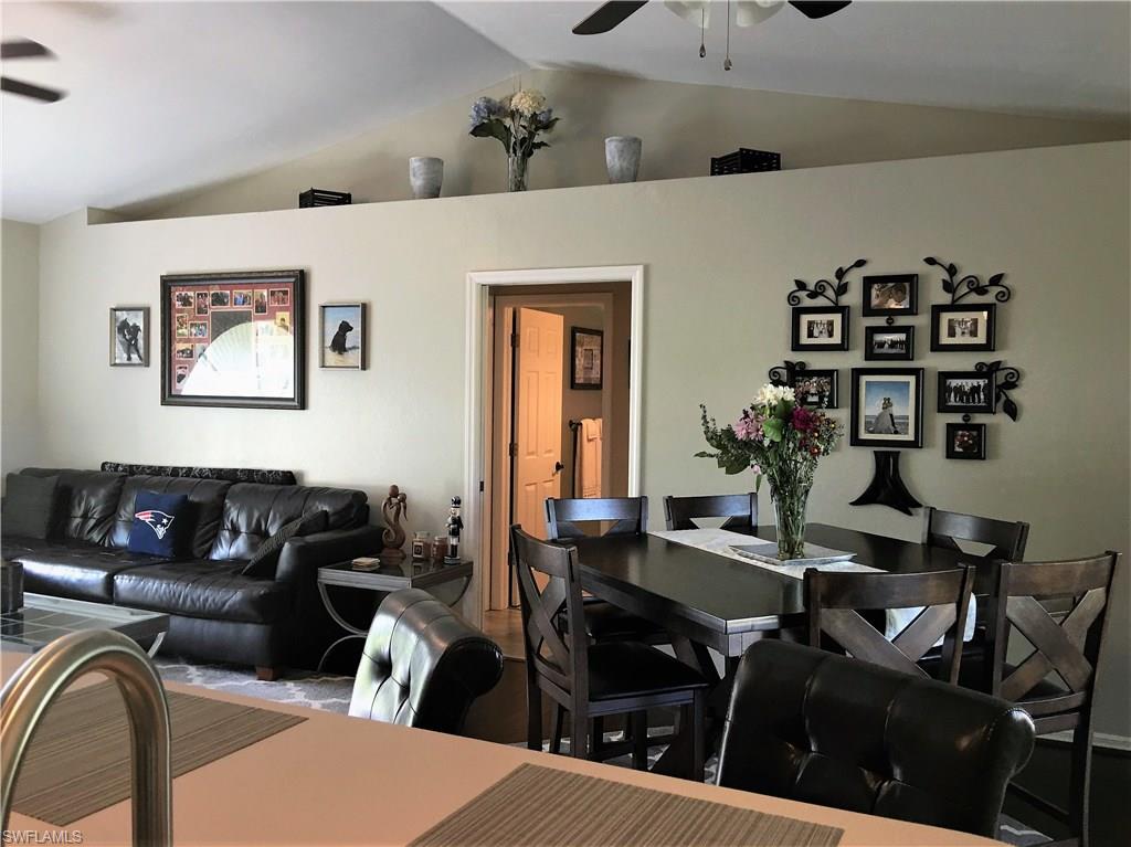 SAN CARLOS PARK - Residential