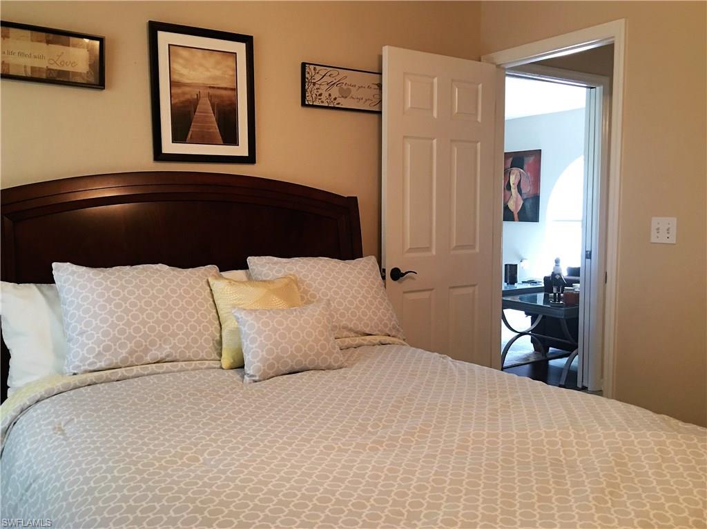 SAN CARLOS PARK - Residential