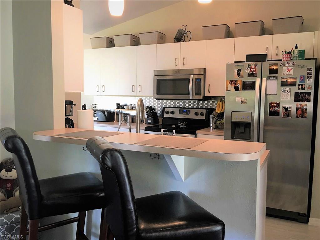 SAN CARLOS PARK - Residential