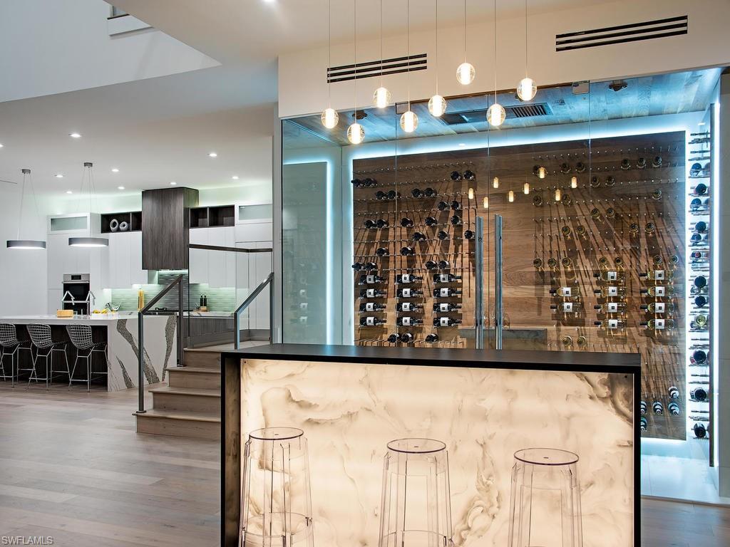 ROYAL HARBOR - Residential