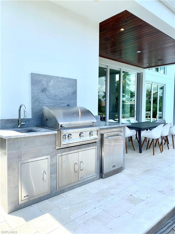 ROYAL HARBOR - Residential