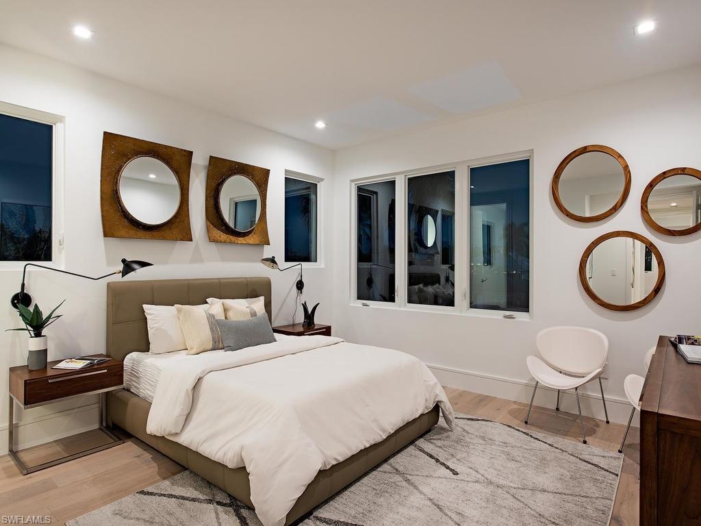 ROYAL HARBOR - Residential