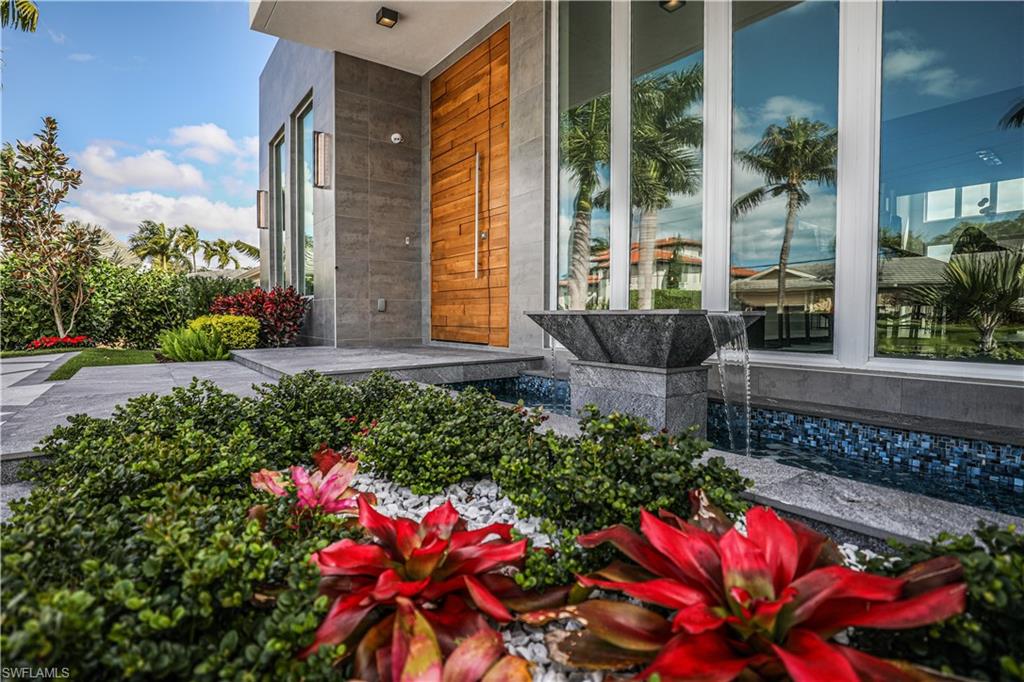 ROYAL HARBOR - Residential