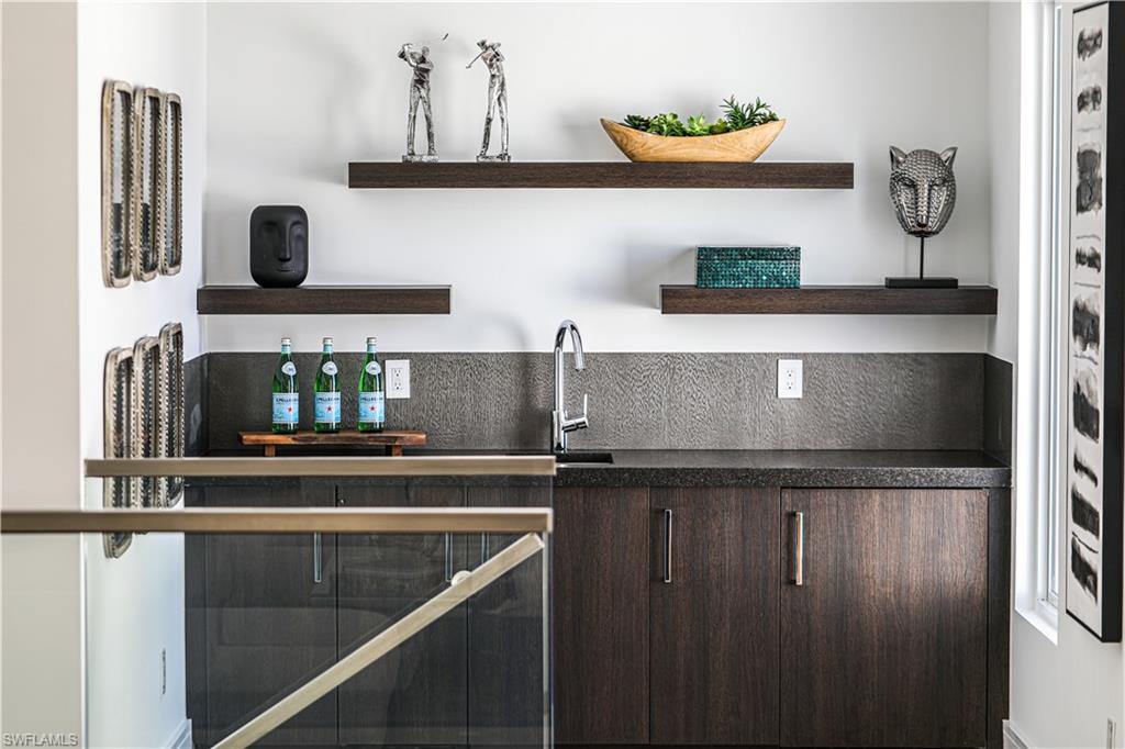 ROYAL HARBOR - Residential