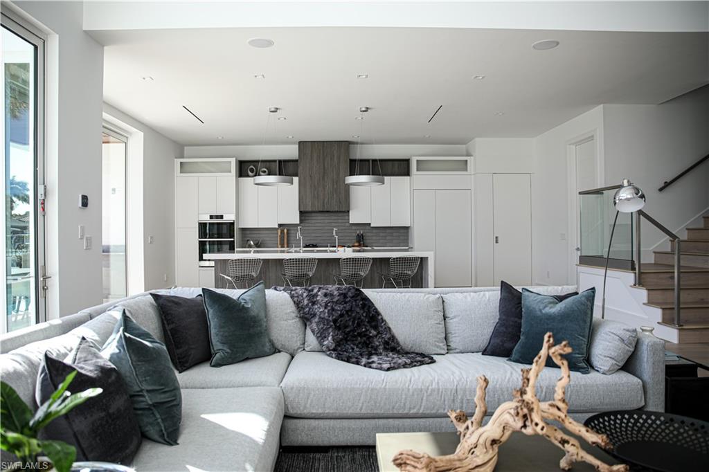 ROYAL HARBOR - Residential