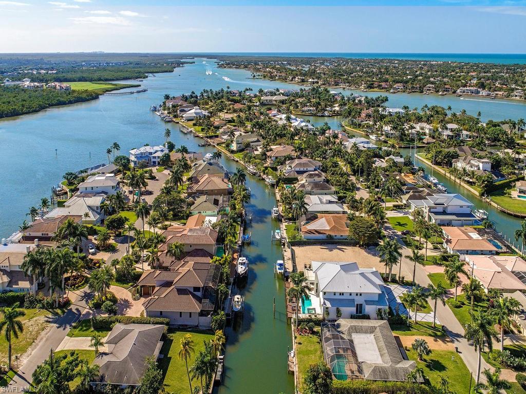 ROYAL HARBOR - Residential