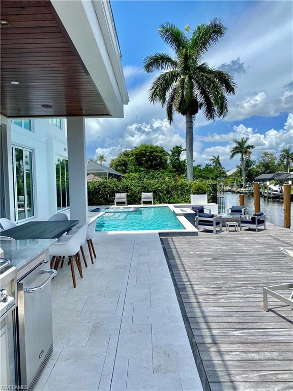 ROYAL HARBOR - Residential