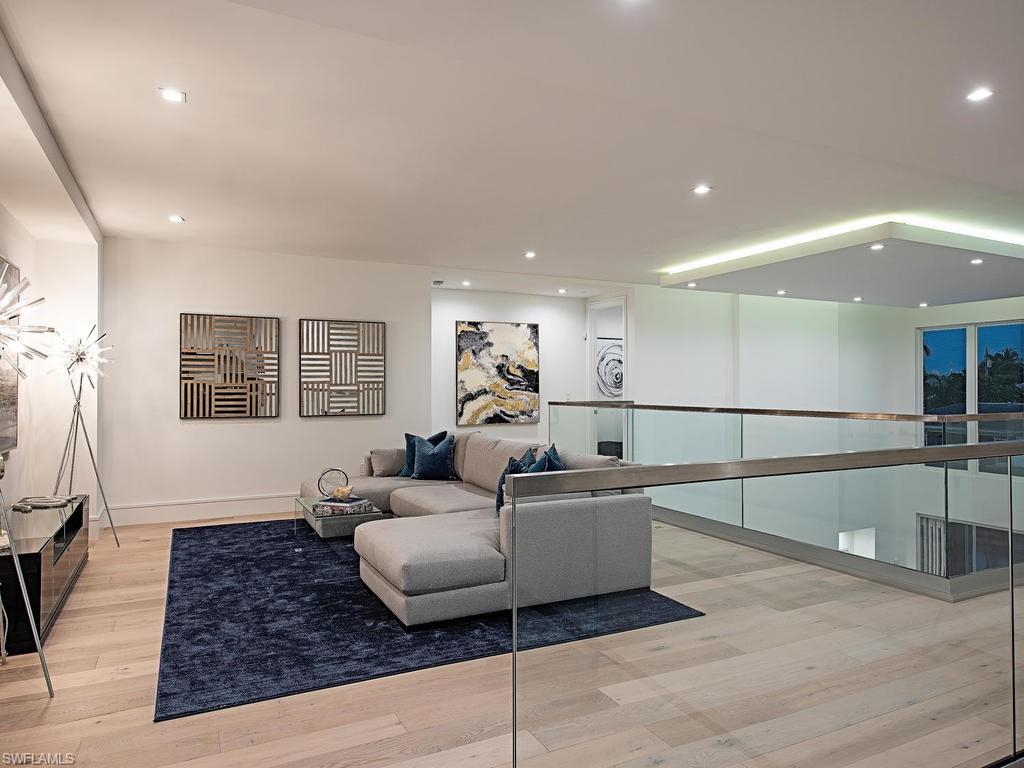 ROYAL HARBOR - Residential