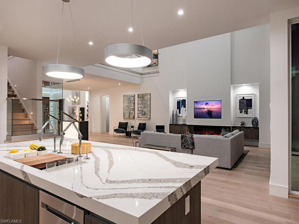 ROYAL HARBOR - Residential