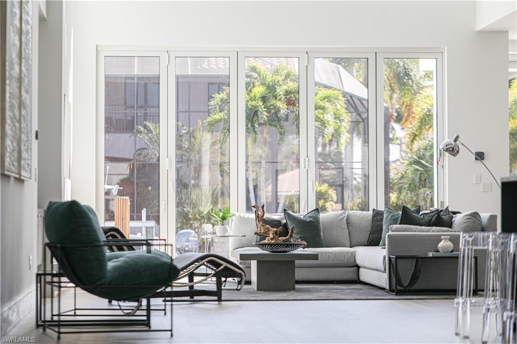 ROYAL HARBOR - Residential