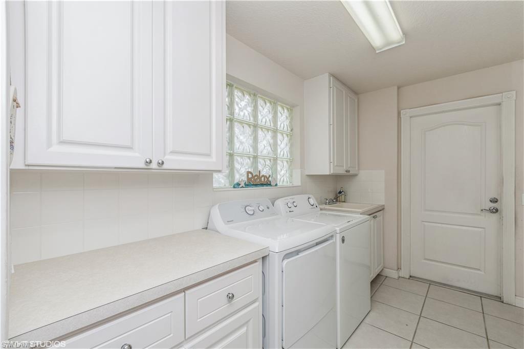 ISLAND WALK - Residential