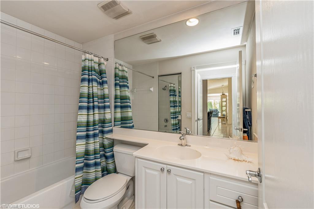 ISLAND WALK - Residential