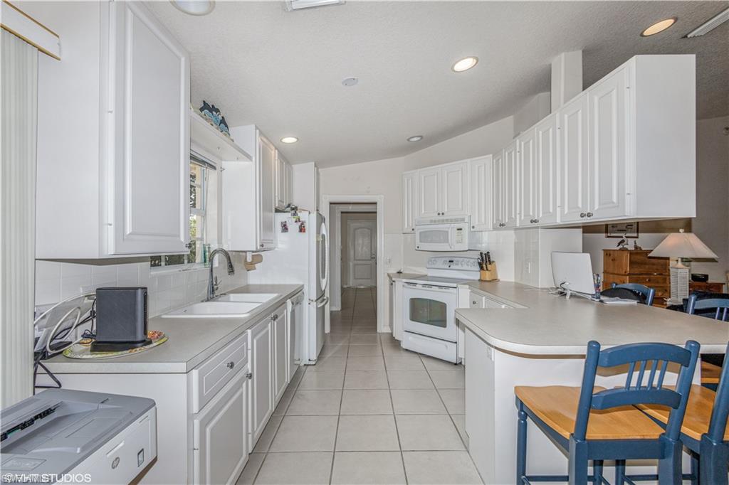 ISLAND WALK - Residential