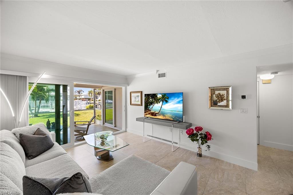 CHESAPEAKE MANOR - Residential