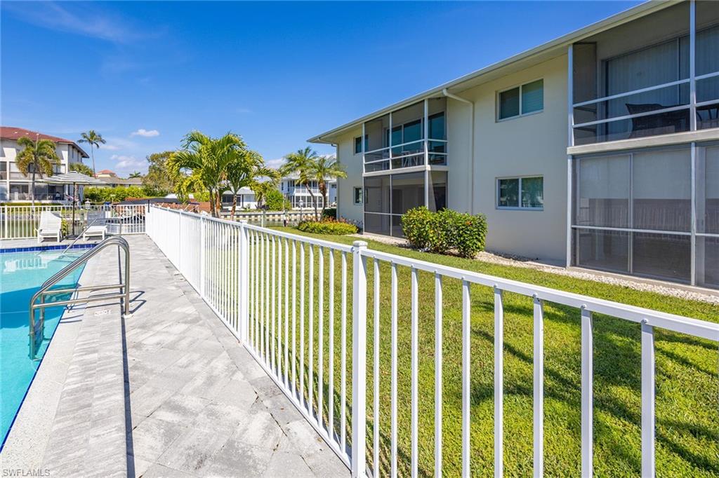 CHESAPEAKE MANOR - Residential