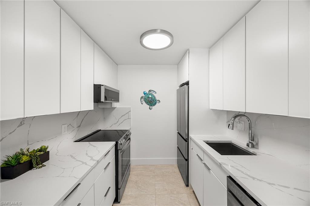 CHESAPEAKE MANOR - Residential