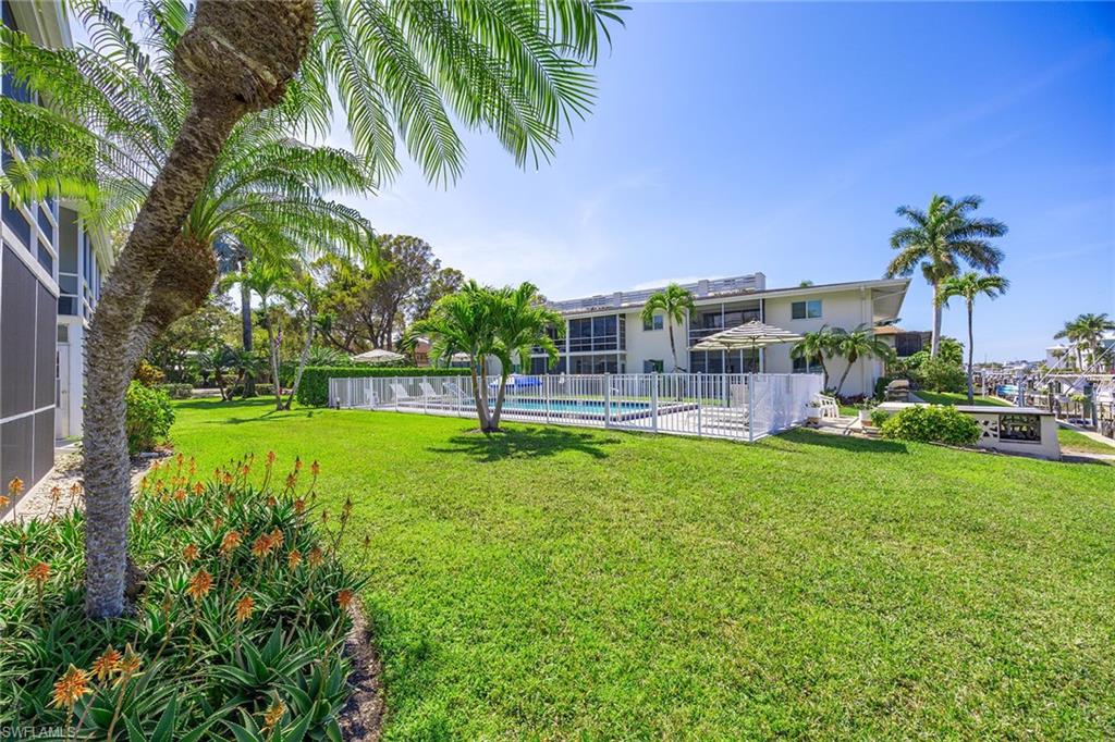 CHESAPEAKE MANOR - Residential