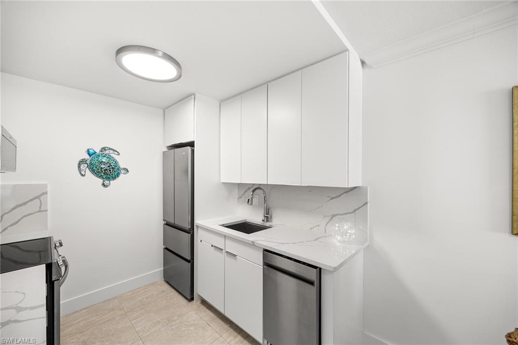 CHESAPEAKE MANOR - Residential