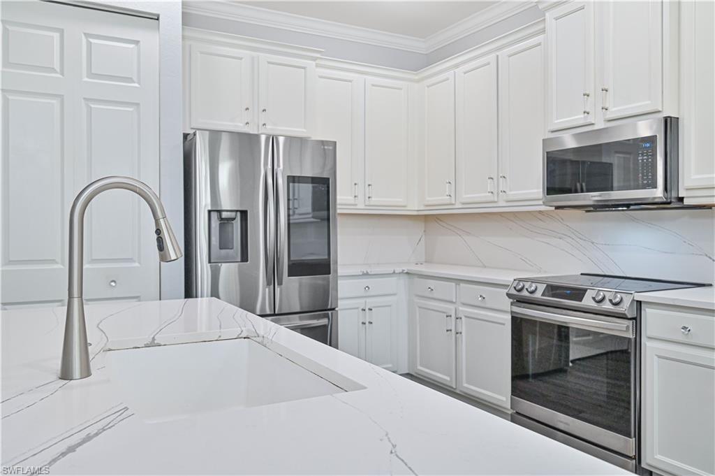 BOTANICA LAKES - Residential