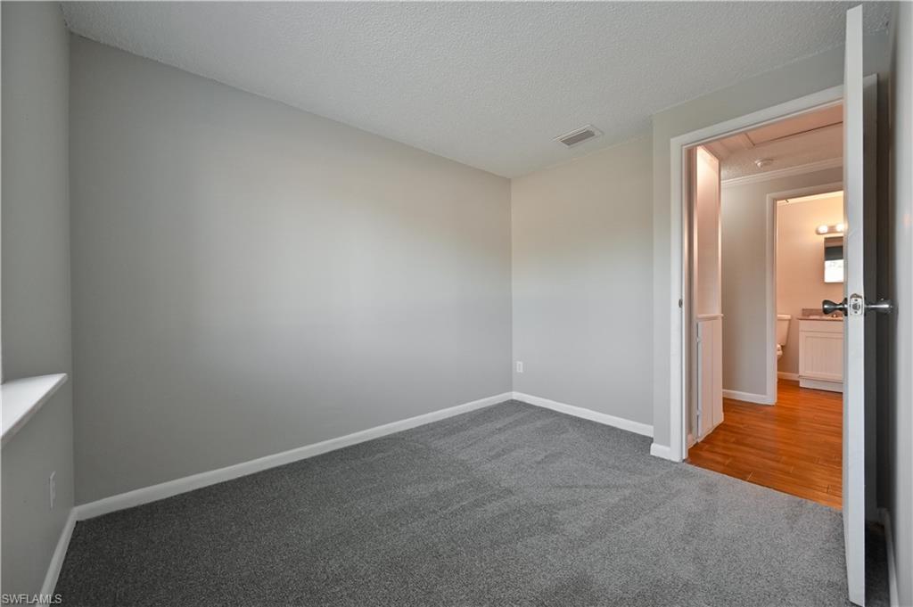 SAN CARLOS PARK - Residential