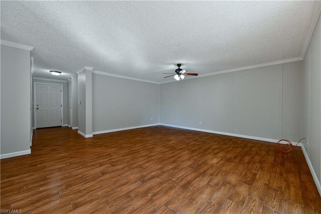 SAN CARLOS PARK - Residential