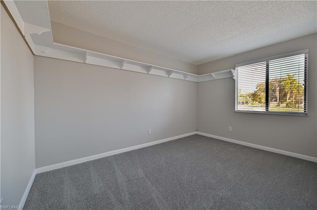 SAN CARLOS PARK - Residential